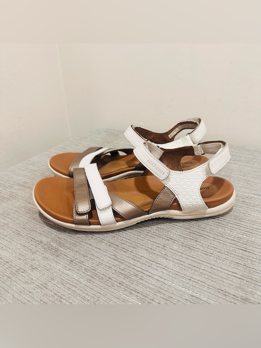 Cobb Hill Rubey Instep Strap White Multi Leather Sandals Women's Size 11 M
